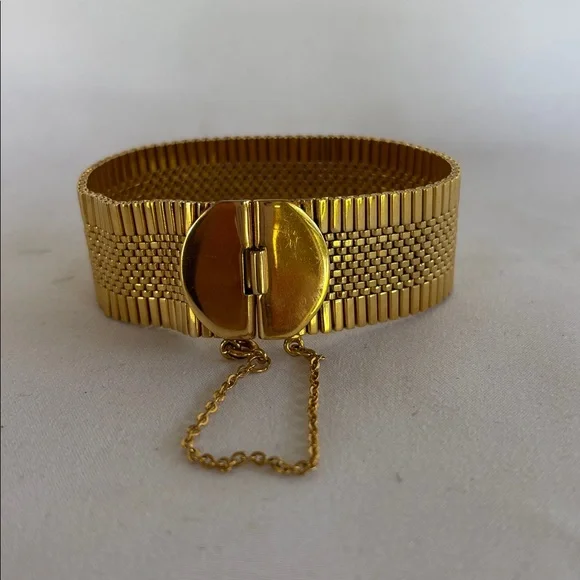 VINTAGE RARE NAPIER MEN’s GOLD TONE BRACELET WITH SAFETY CHAIN - Picture 3 of 10